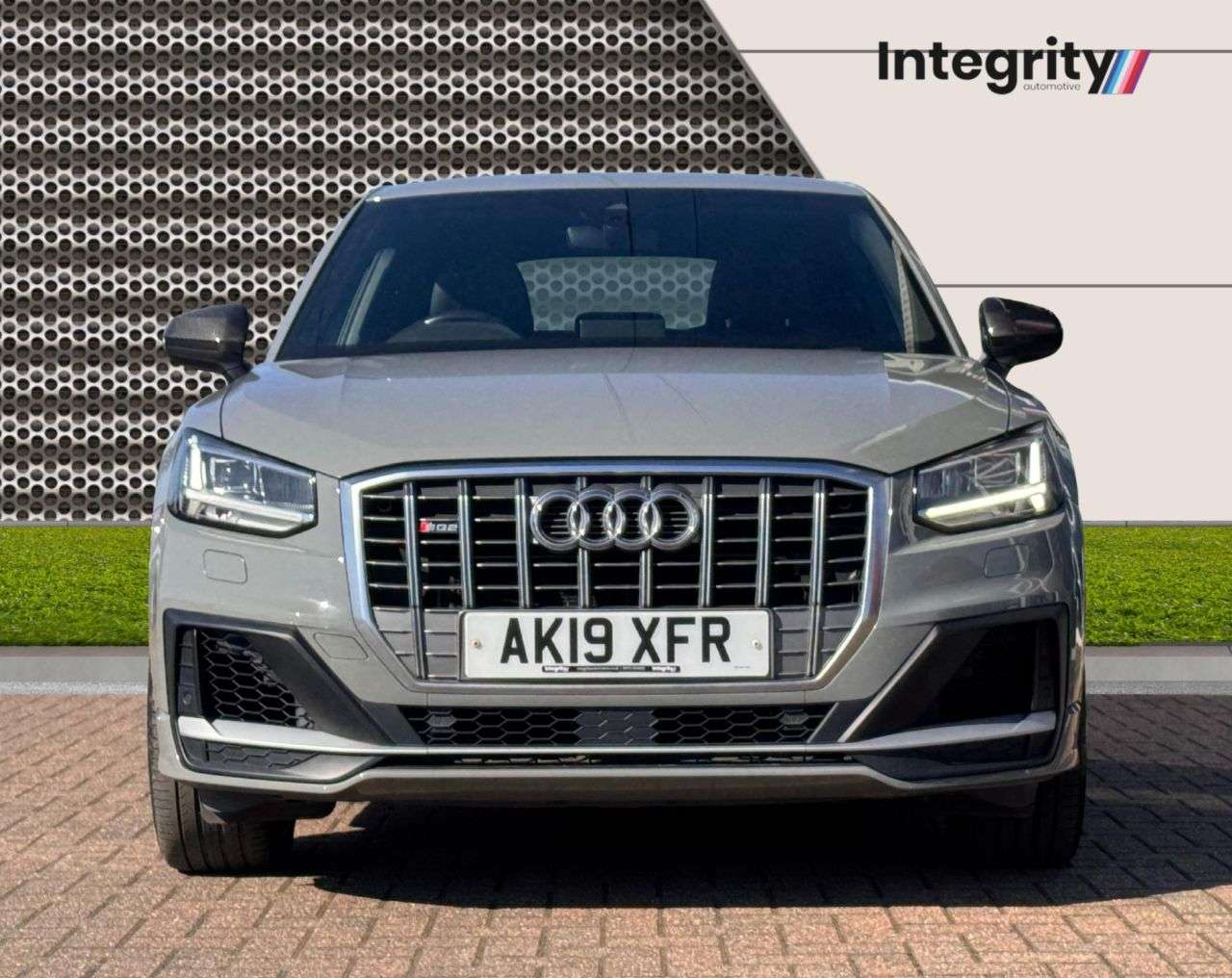 2019 AUDI SQ2 2019 AUDI SQ2