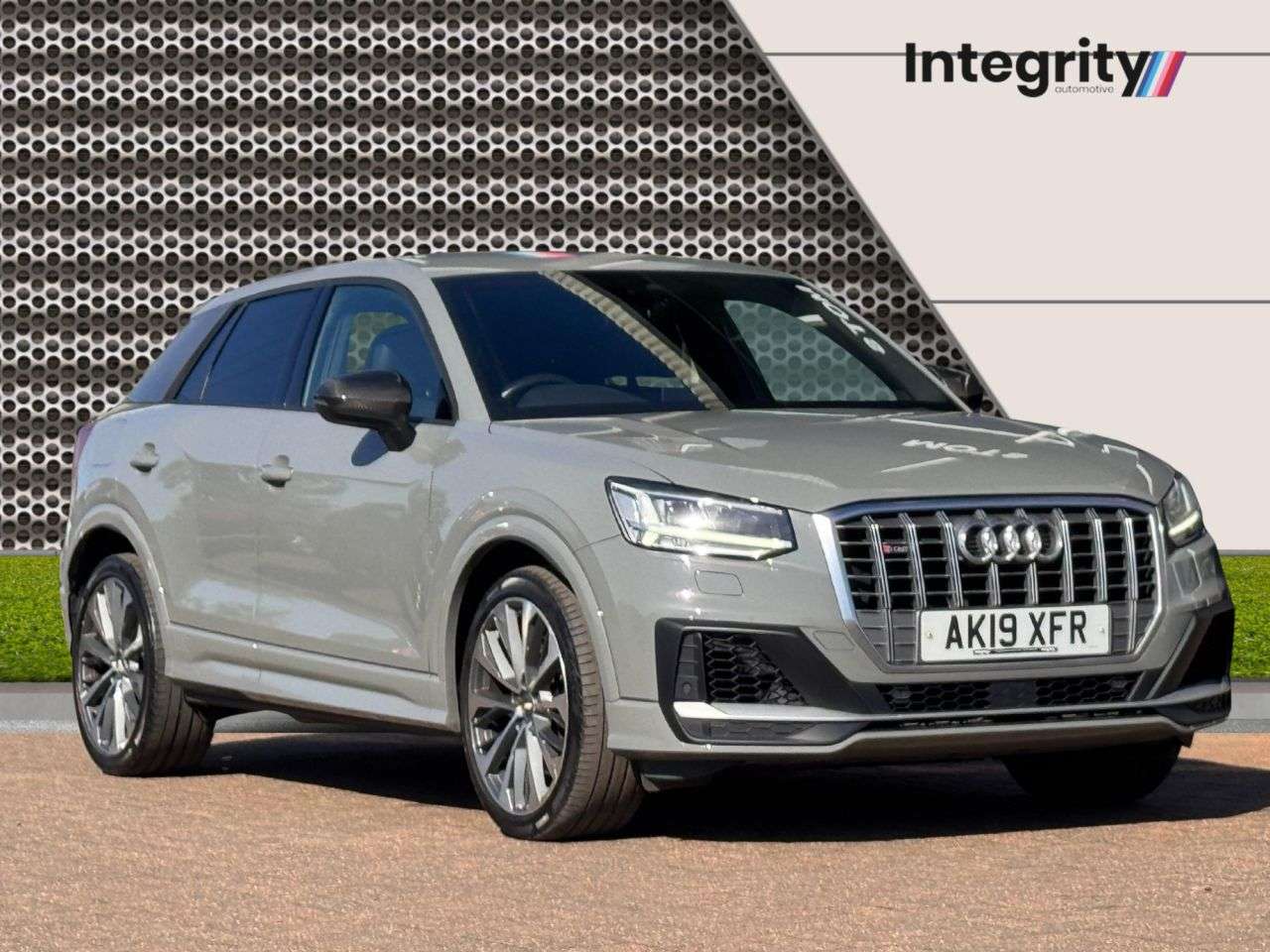 2019 AUDI SQ2 2019 AUDI SQ2