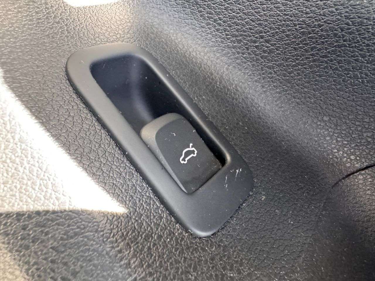 2019 AUDI SQ2 2019 AUDI SQ2