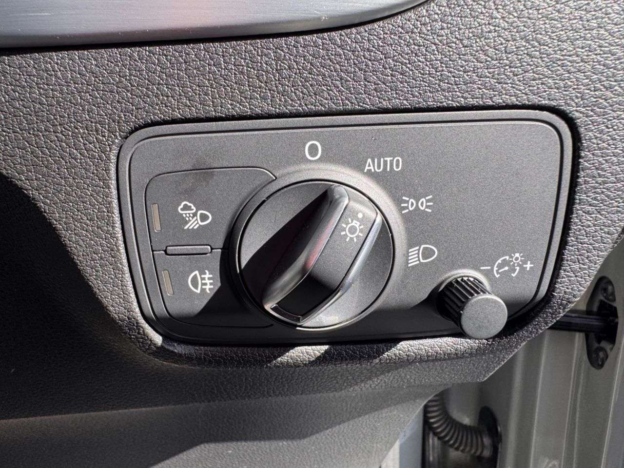 2019 AUDI SQ2 2019 AUDI SQ2