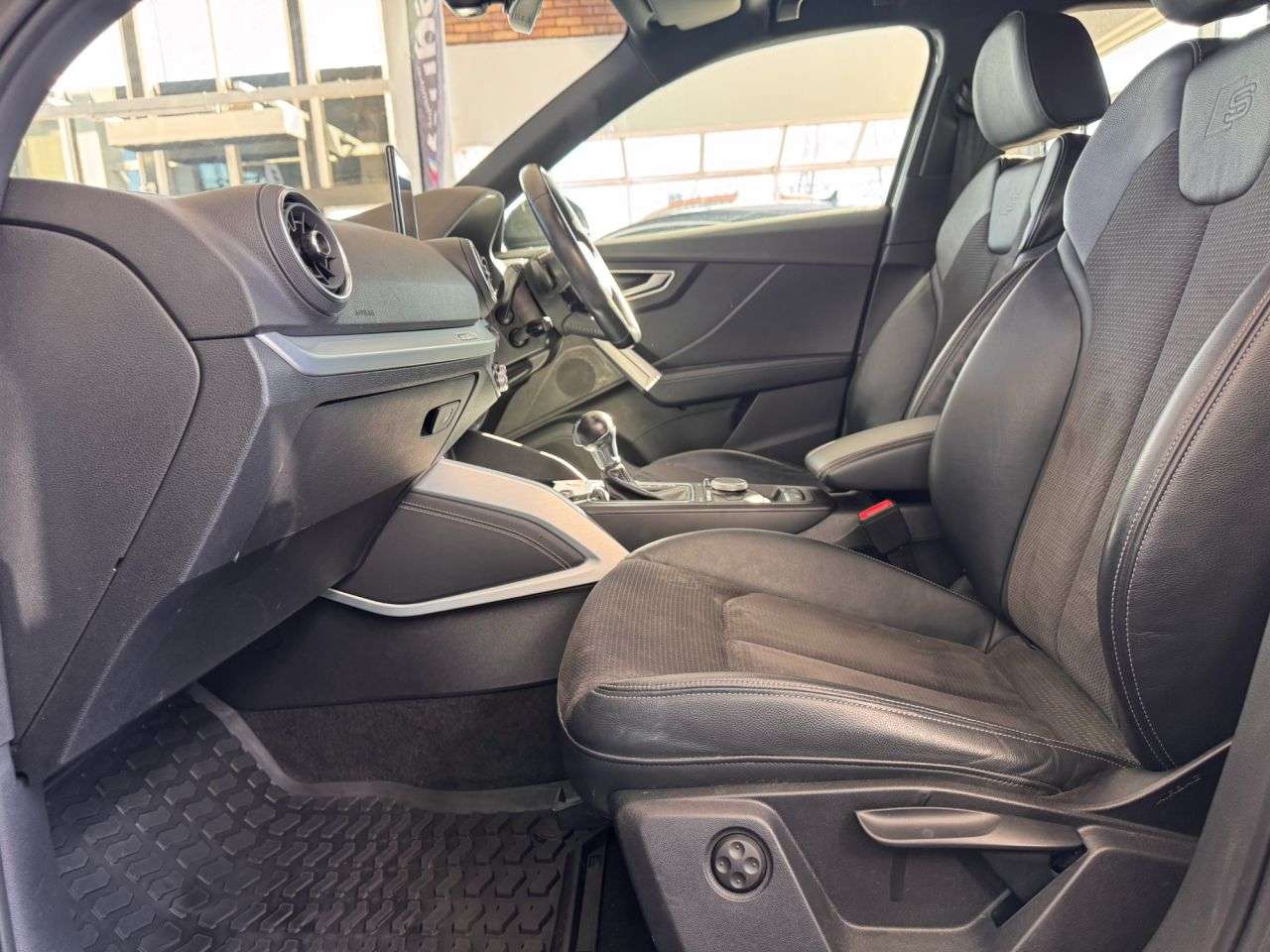 2019 AUDI SQ2 2019 AUDI SQ2