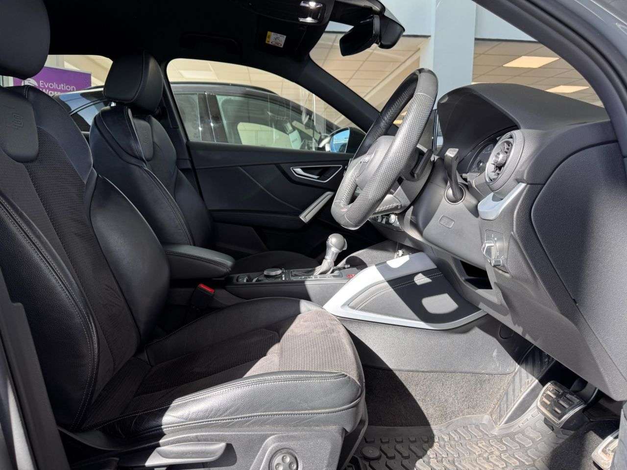 2019 AUDI SQ2 2019 AUDI SQ2