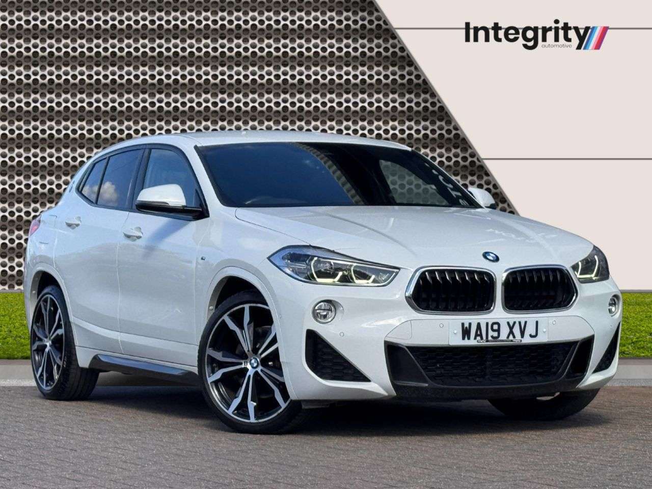 A 2019 BMW X2 2.0 20i M Sport SUV 5dr Petrol DCT sDrive Euro 6 (s/s) (192 ps) Tech Pk | D A 2019 BMW X2 2.0 20i M Sport SUV 5dr Petrol DCT sDrive Euro 6 (s/s) (192 ps) Tech Pk | D