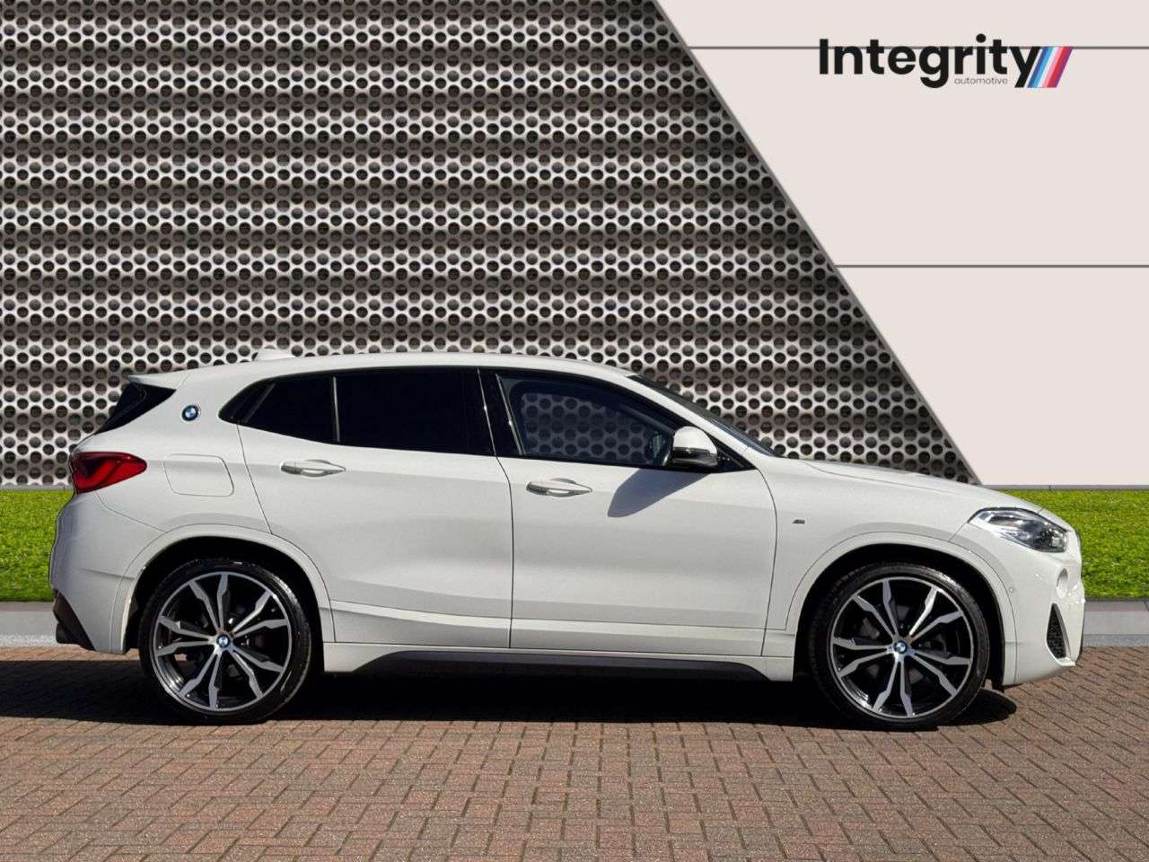 A 2019 BMW X2 2.0 20i M Sport SUV 5dr Petrol DCT sDrive Euro 6 (s/s) (192 ps) Tech Pk | D A 2019 BMW X2 2.0 20i M Sport SUV 5dr Petrol DCT sDrive Euro 6 (s/s) (192 ps) Tech Pk | D