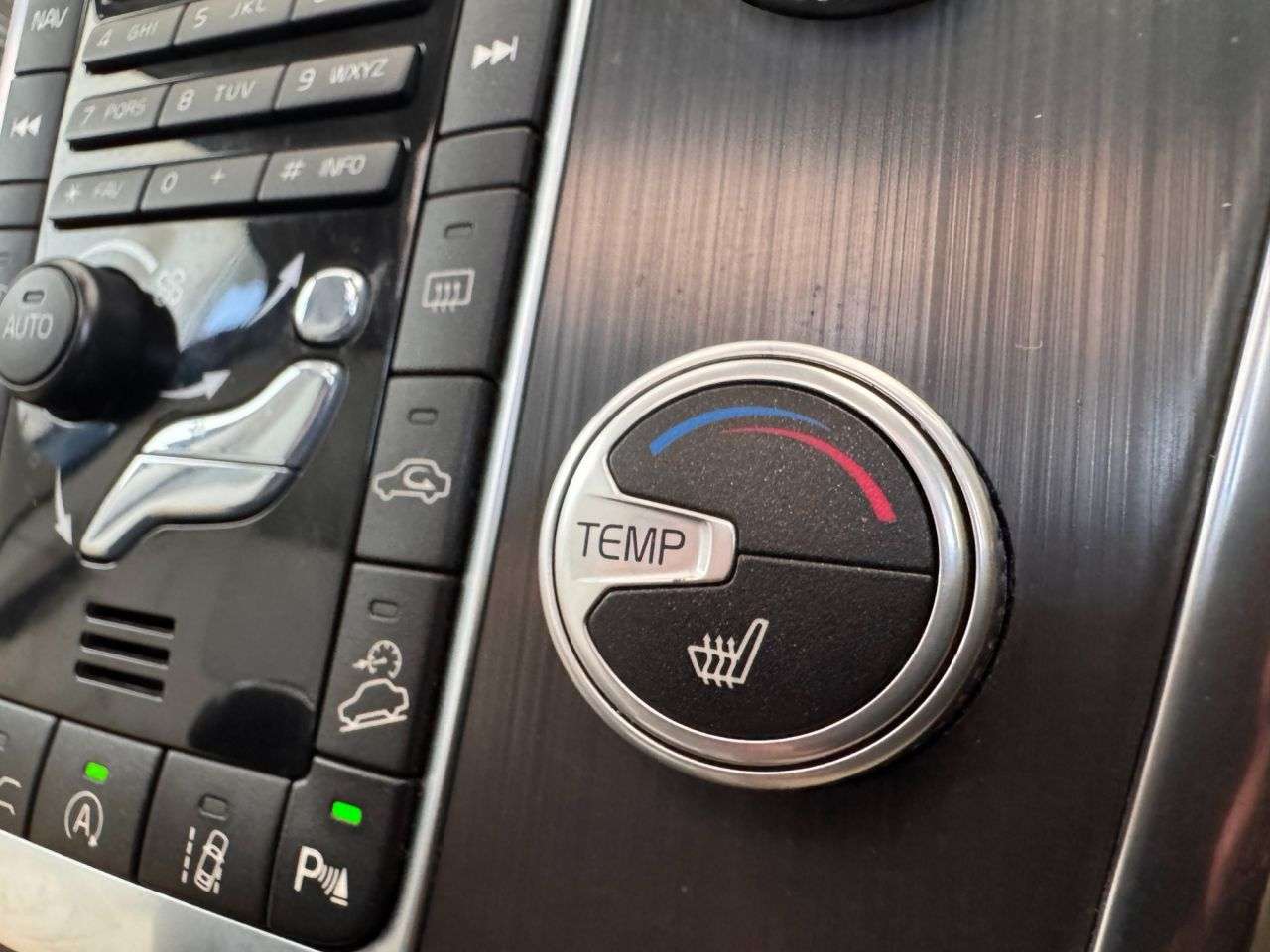 2015 VOLVO XC60 2015 VOLVO XC60