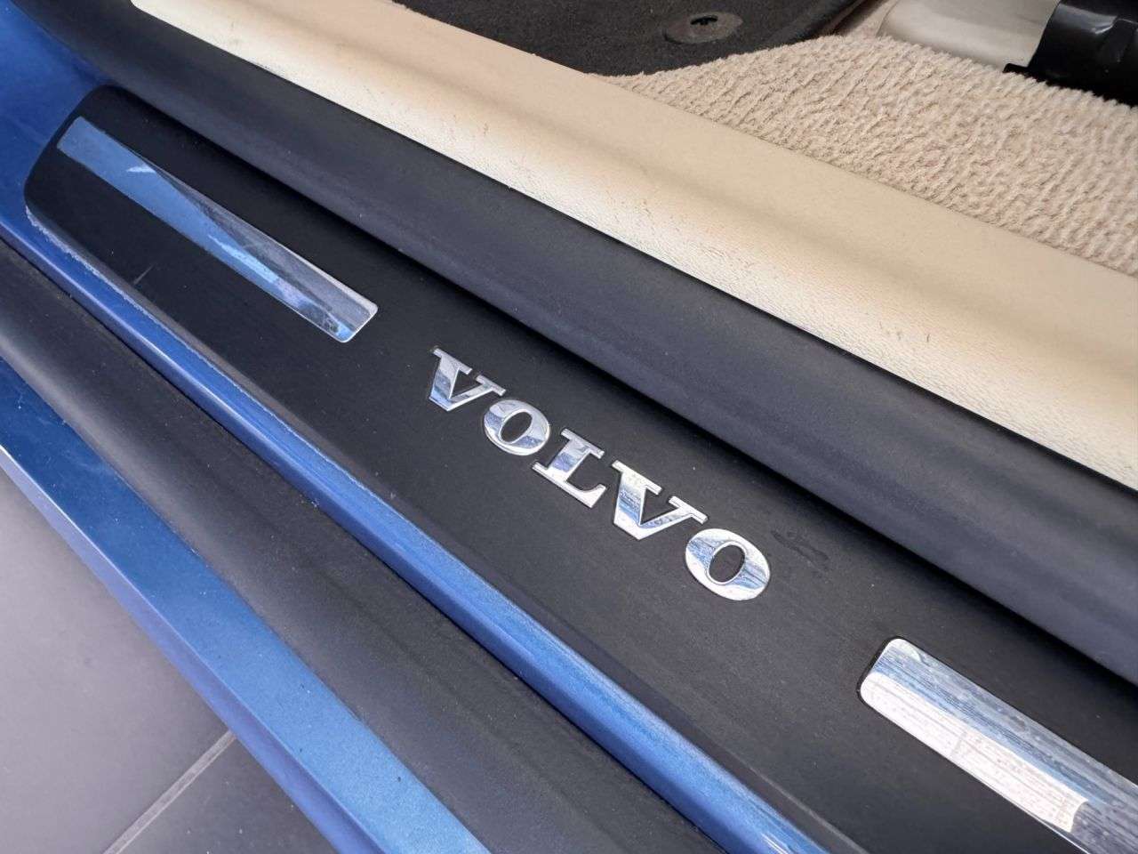 2015 VOLVO XC60 2015 VOLVO XC60