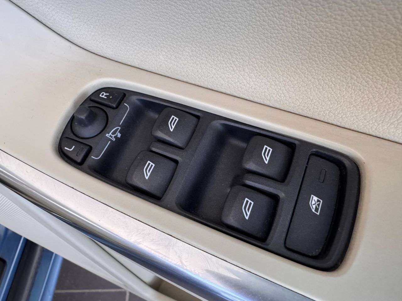 2015 VOLVO XC60 2015 VOLVO XC60