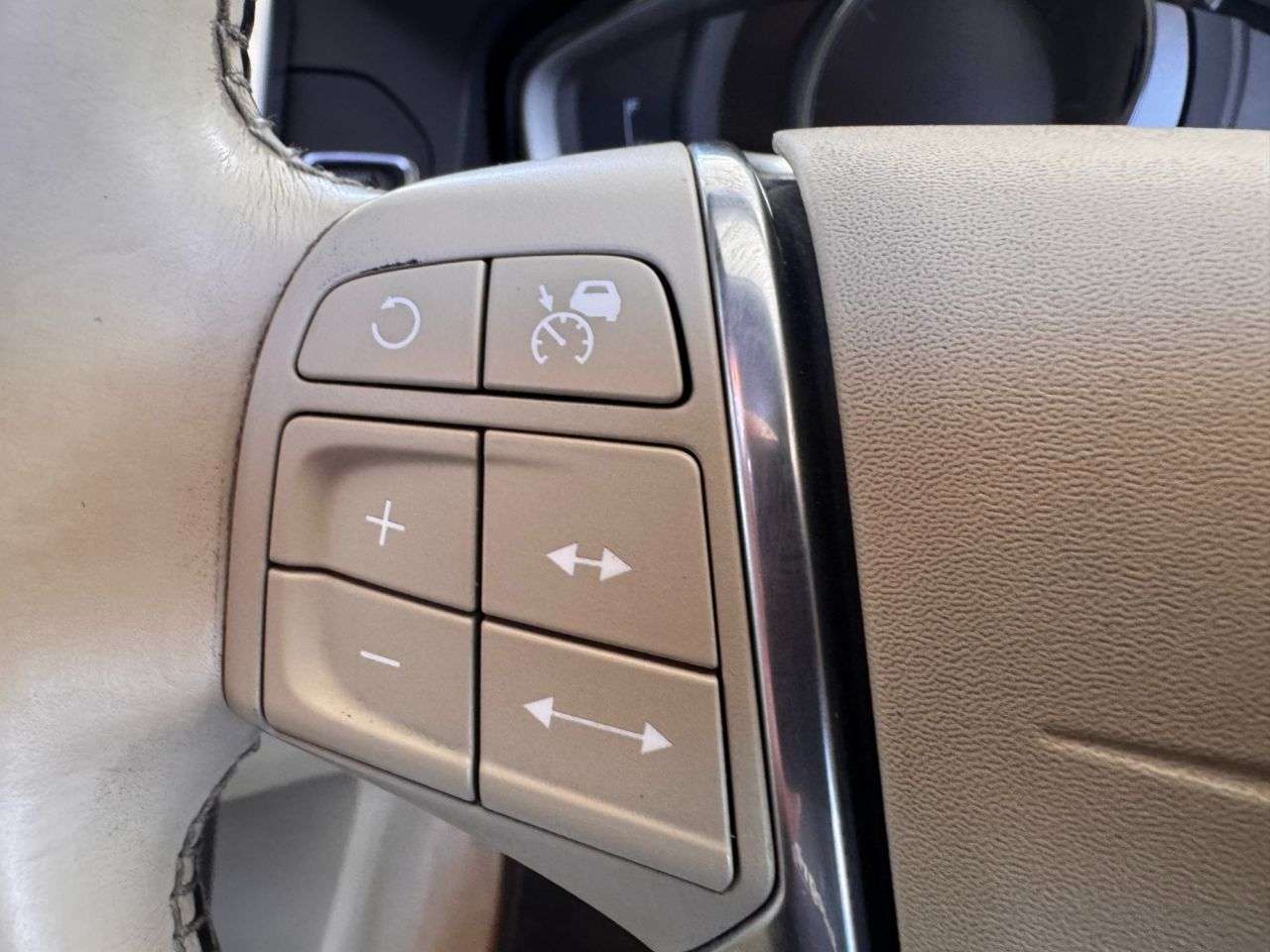 2015 VOLVO XC60 2015 VOLVO XC60