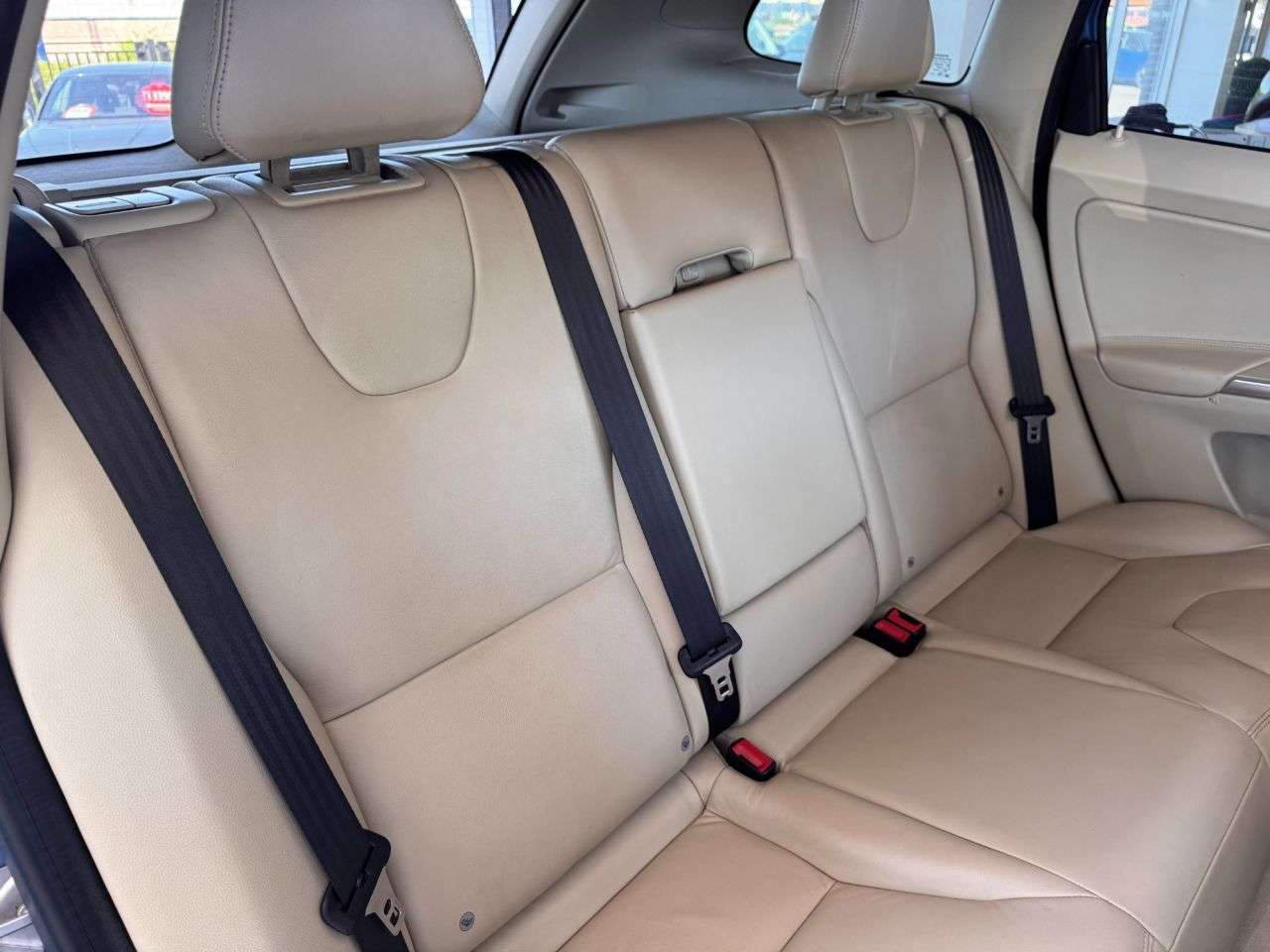2015 VOLVO XC60 2015 VOLVO XC60