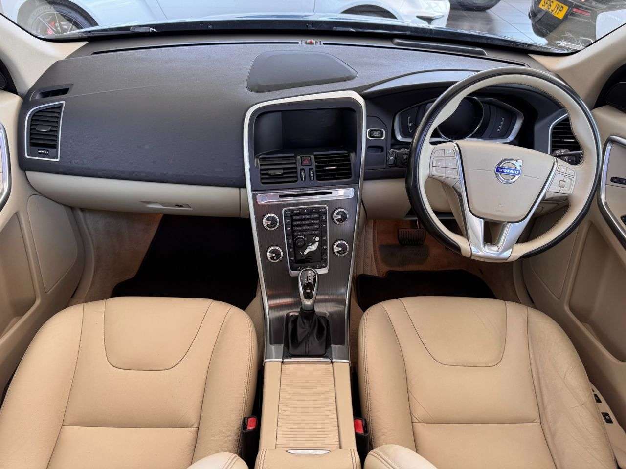 2015 VOLVO XC60 2015 VOLVO XC60