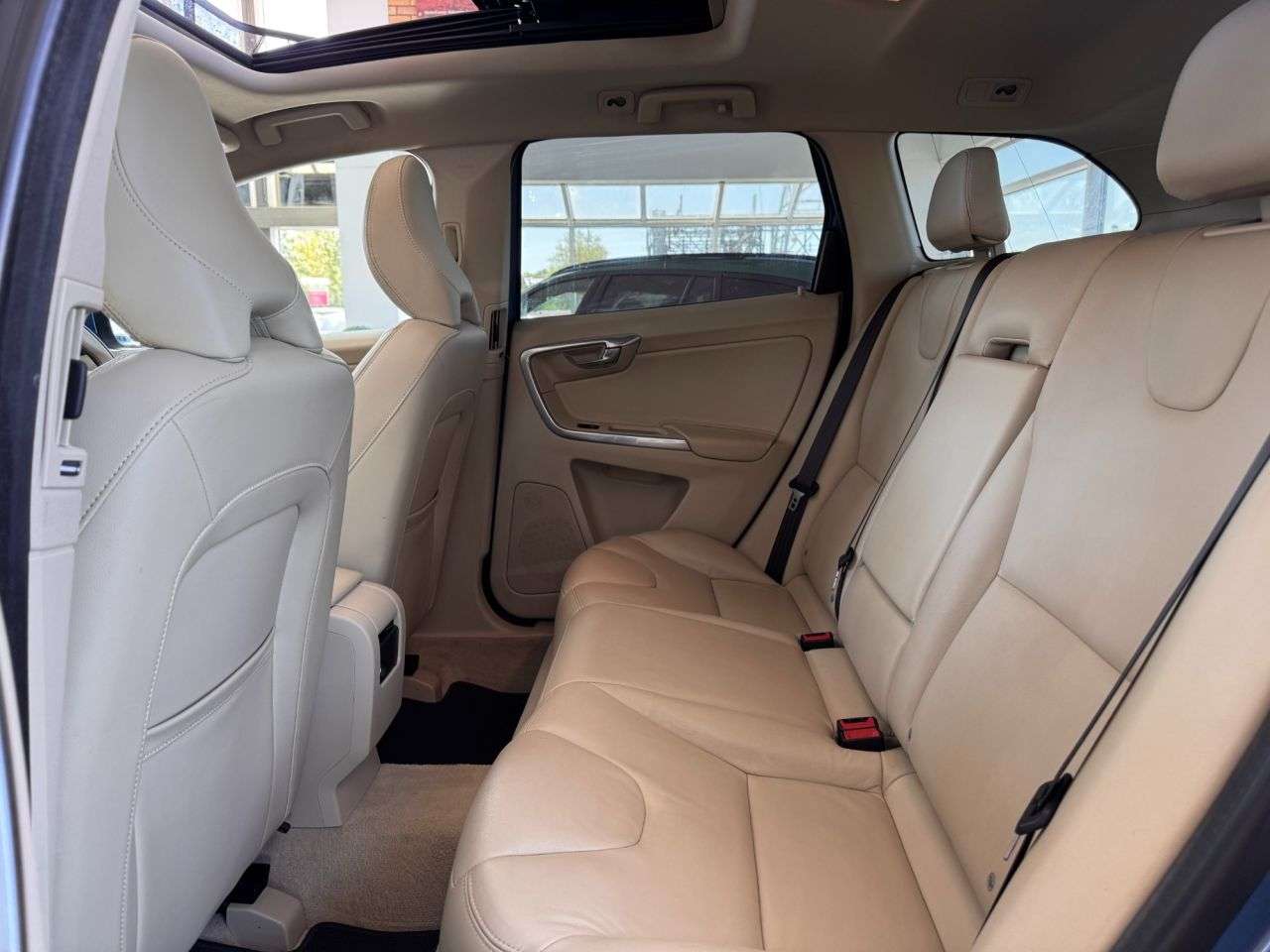 2015 VOLVO XC60 2015 VOLVO XC60