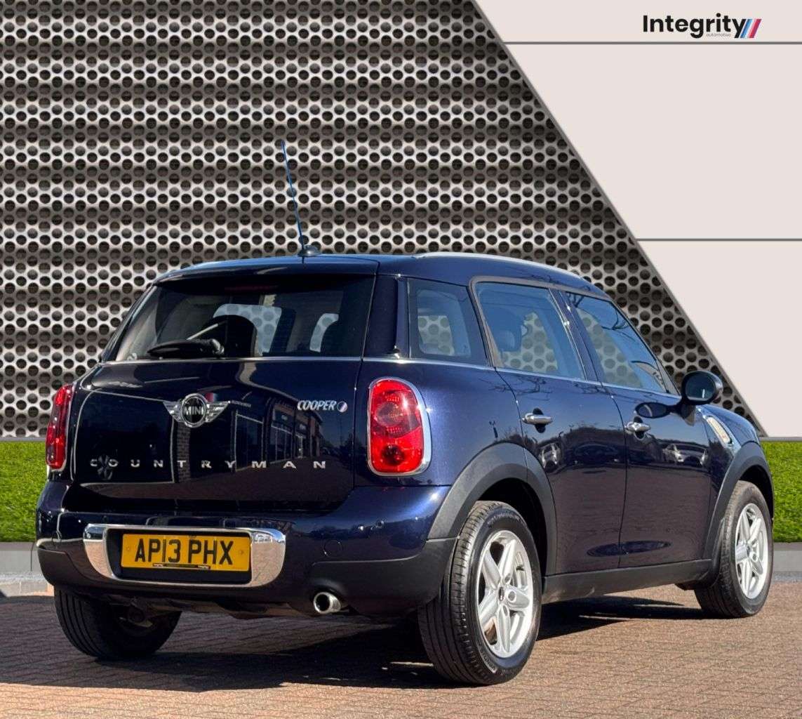A 2013 MINI COUNTRYMAN 1.6 Cooper SUV 5dr Petrol Manual Euro 6 (s/s) (122 ps) Pepper Pack | 14 Ser A 2013 MINI COUNTRYMAN 1.6 Cooper SUV 5dr Petrol Manual Euro 6 (s/s) (122 ps) Pepper Pack | 14 Ser