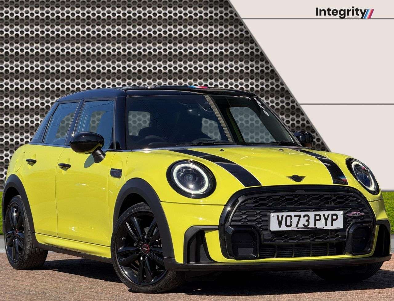 A 2023 MINI HATCH 1.5 Cooper Sport Hatchback 5dr Petrol Steptronic Euro 6 (s/s) (136 ps) Rece A 2023 MINI HATCH 1.5 Cooper Sport Hatchback 5dr Petrol Steptronic Euro 6 (s/s) (136 ps) Rece