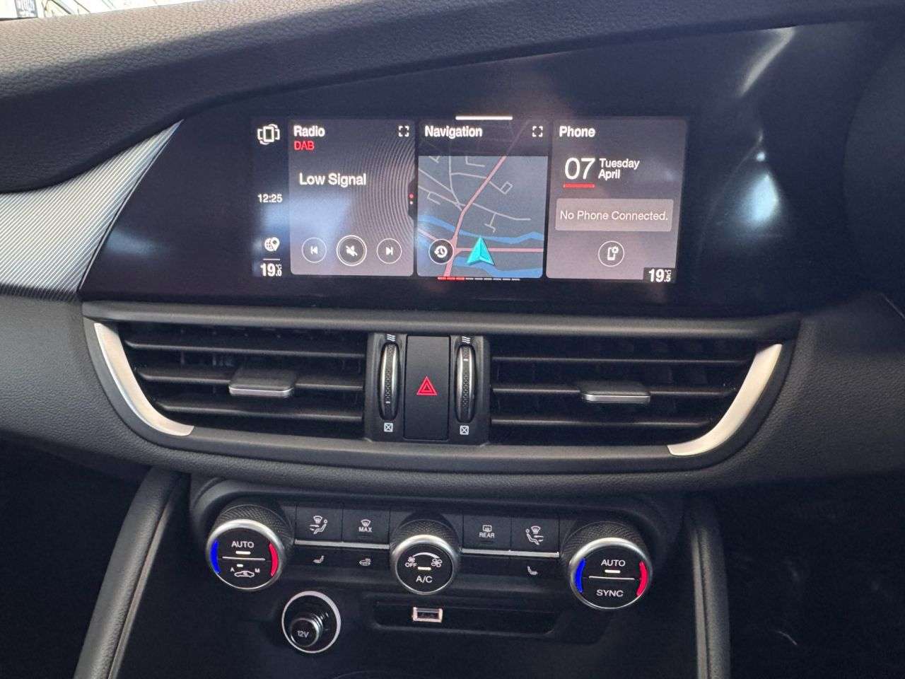 2022 ALFA ROMEO GIULIA 2022 ALFA ROMEO GIULIA