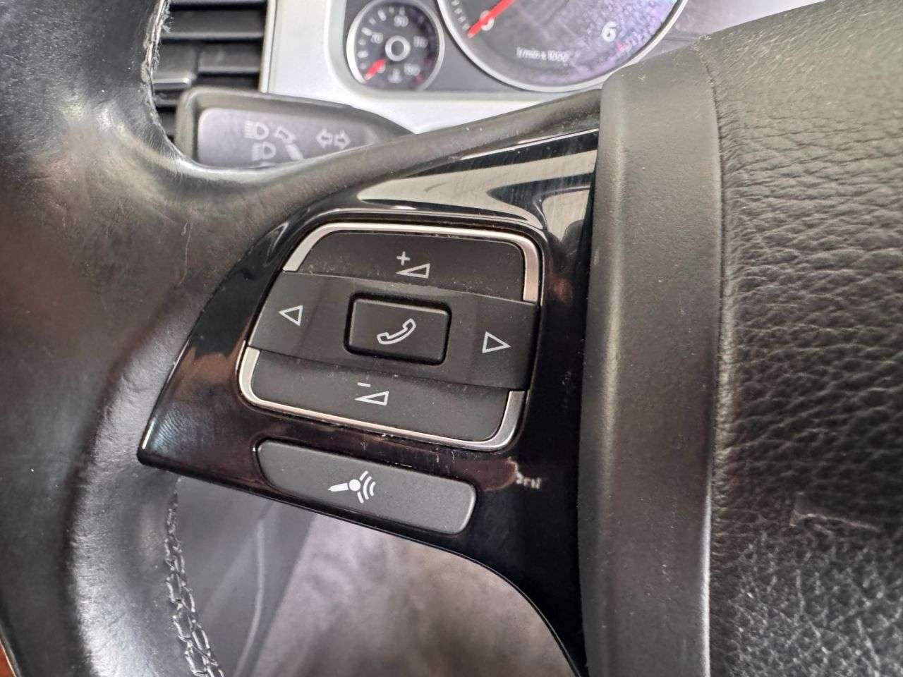 2015 VOLKSWAGEN TOUAREG 2015 VOLKSWAGEN TOUAREG