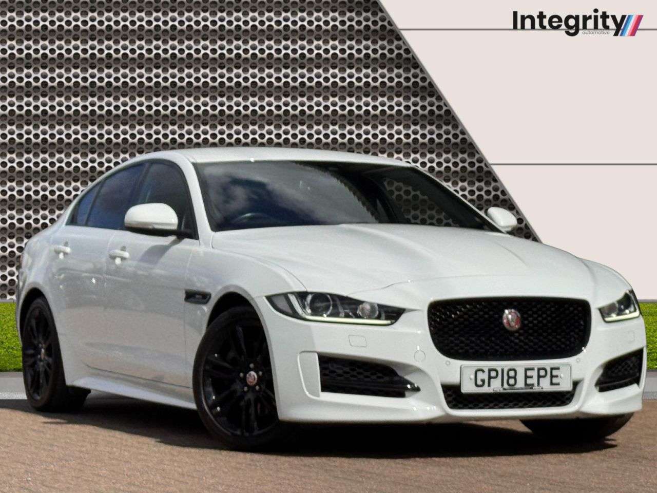 A 2018 JAGUAR XE 2.0i GPF R-Sport Saloon 4dr Petrol Auto Euro 6 (s/s) (250 ps) Black Pack | A 2018 JAGUAR XE 2.0i GPF R-Sport Saloon 4dr Petrol Auto Euro 6 (s/s) (250 ps) Black Pack |