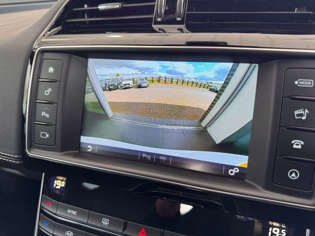 2018 JAGUAR XE 2018 JAGUAR XE
