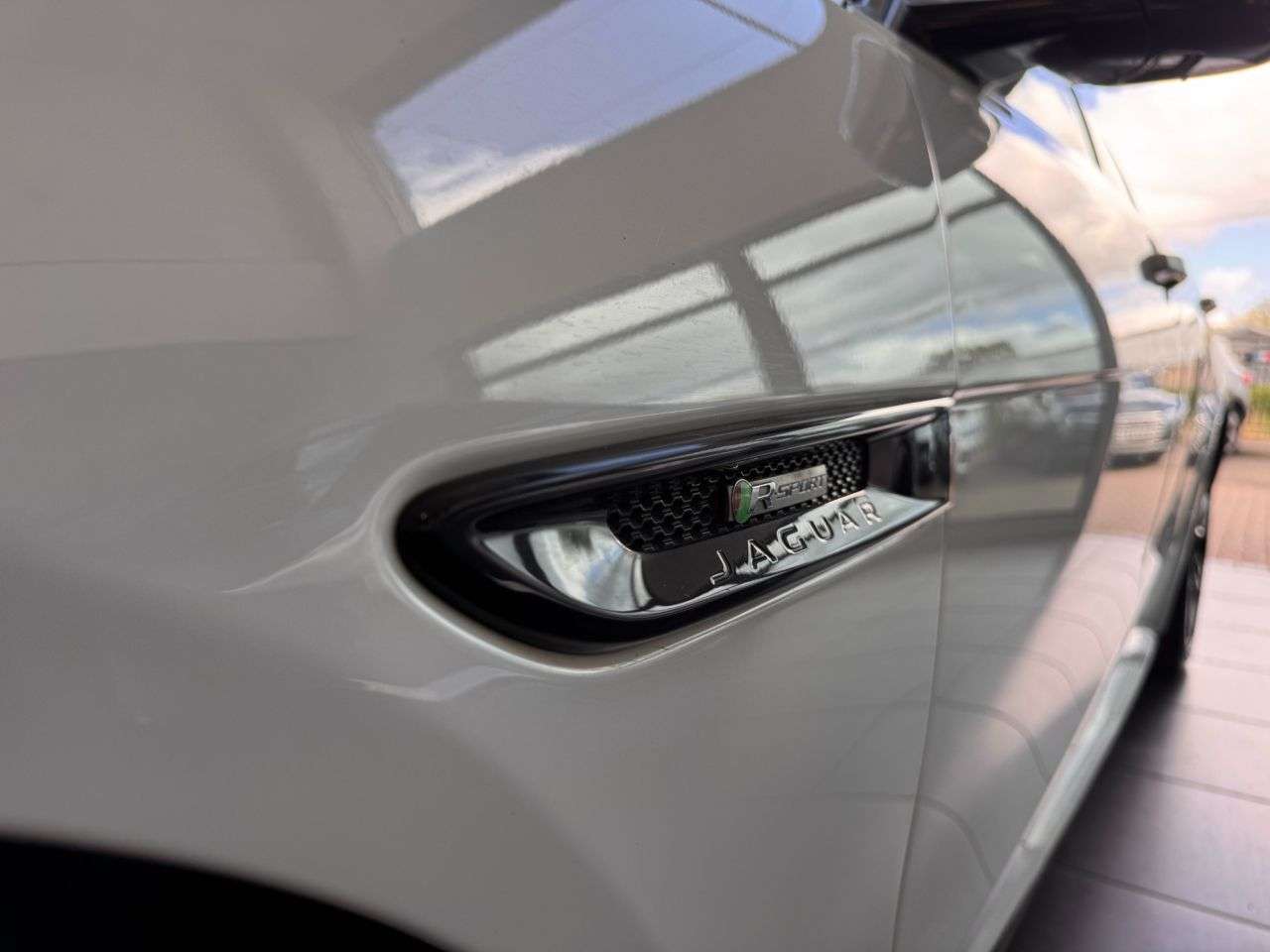 2018 JAGUAR XE 2018 JAGUAR XE