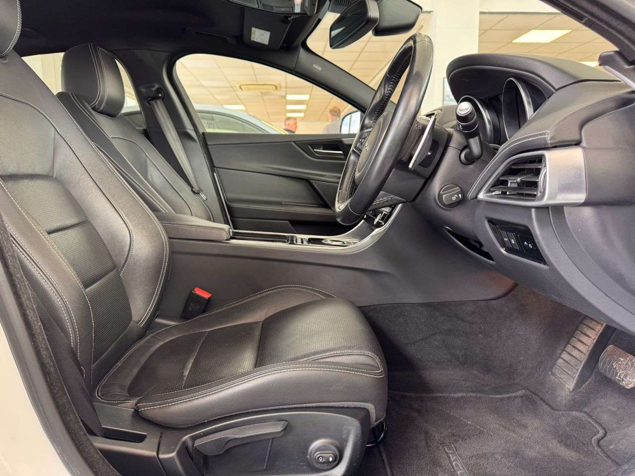2018 JAGUAR XE 2018 JAGUAR XE