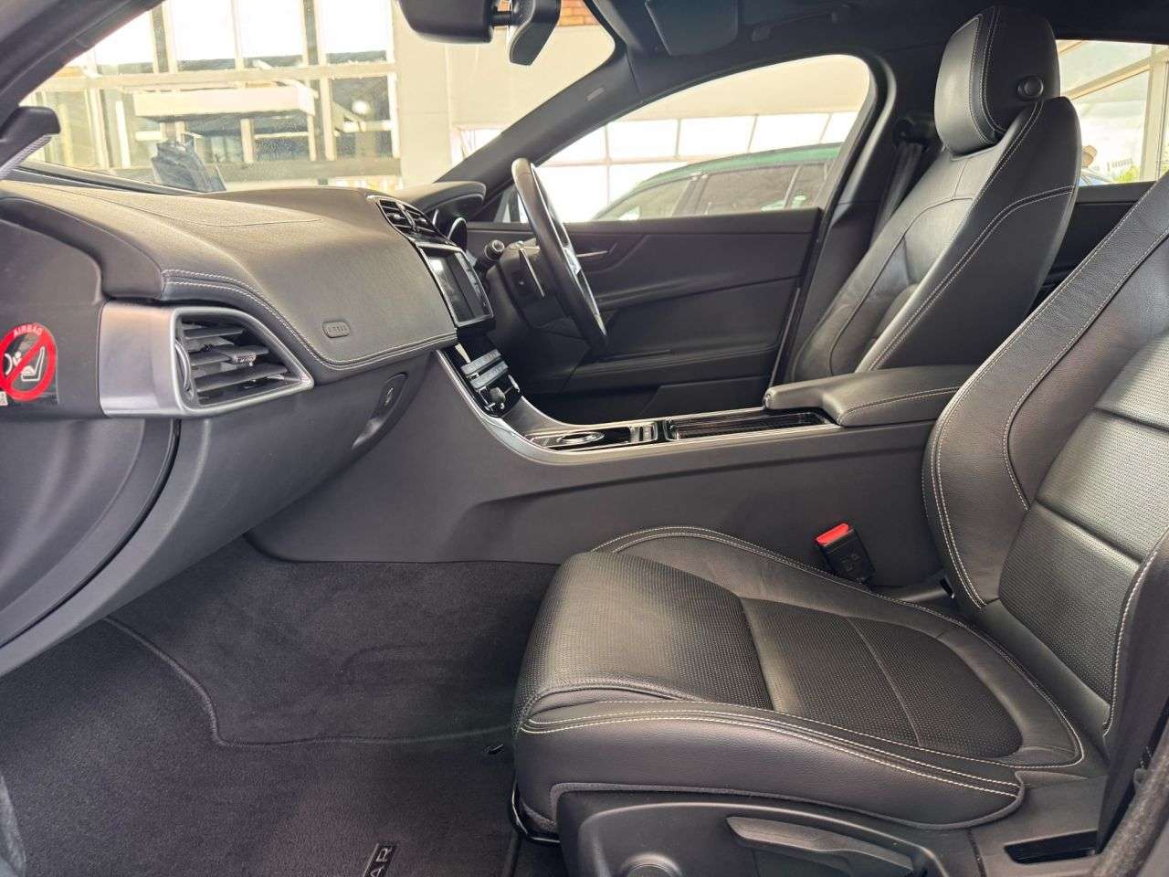 2018 JAGUAR XE 2018 JAGUAR XE
