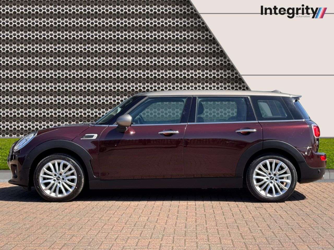 2017 MINI CLUBMAN 2017 MINI CLUBMAN