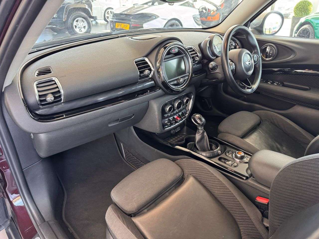 2017 MINI CLUBMAN 2017 MINI CLUBMAN