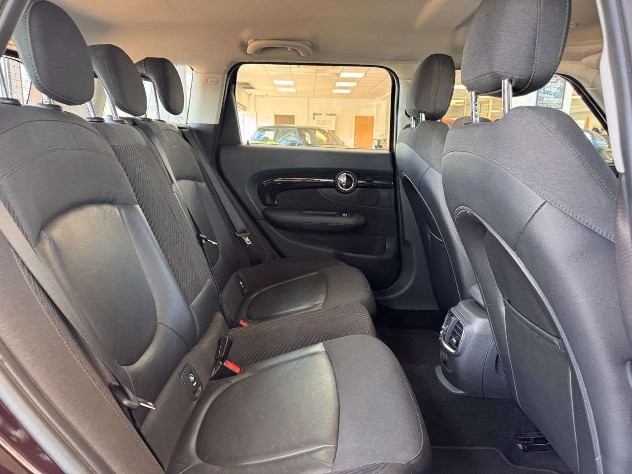 2017 MINI CLUBMAN 2017 MINI CLUBMAN