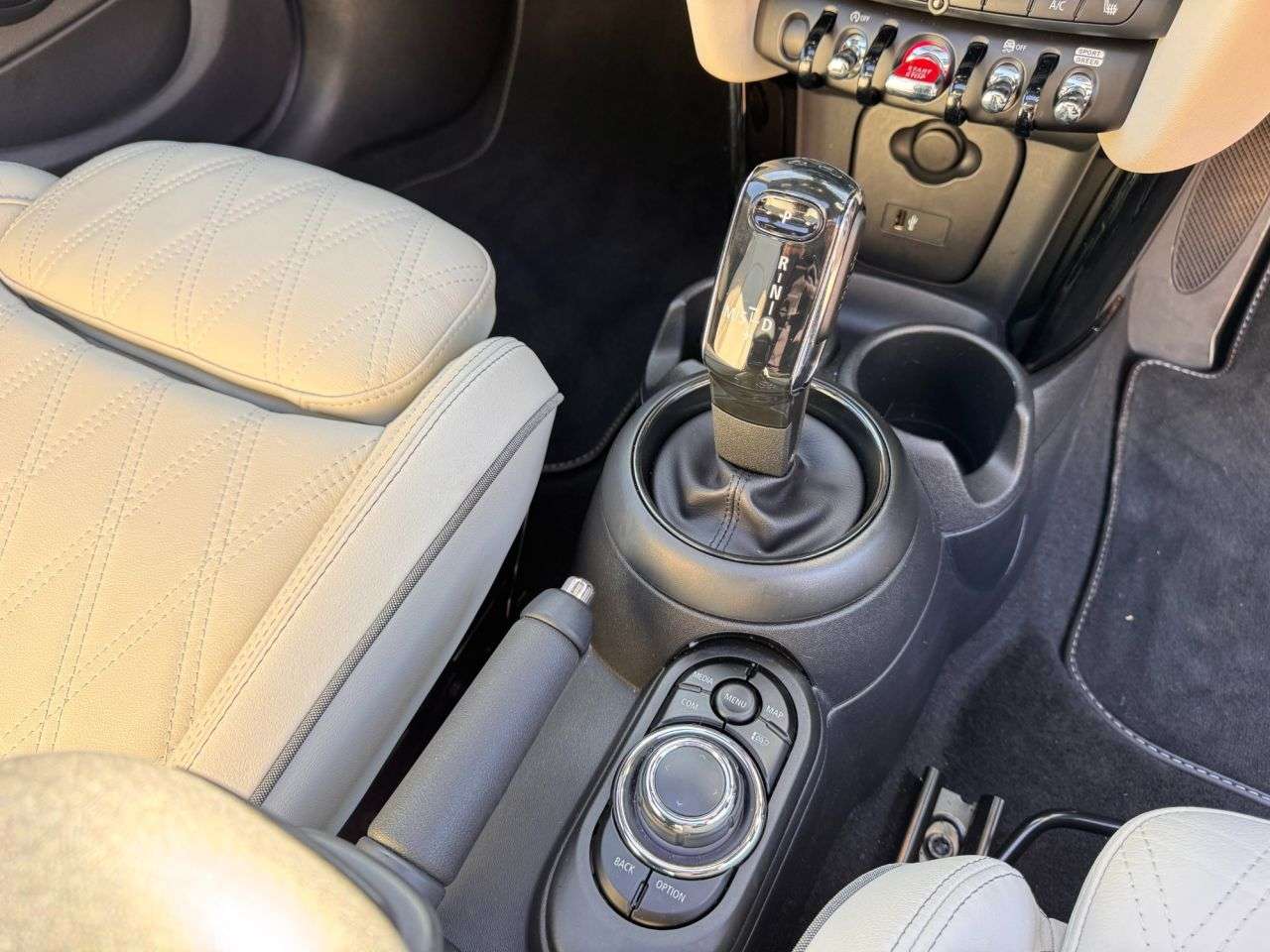 2022 MINI HATCH 2022 MINI HATCH