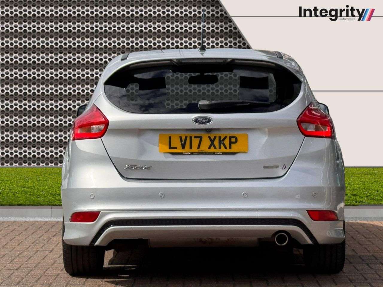 A 2017 FORD FOCUS 1.5T EcoBoost ST-Line Hatchback 5dr Petrol Manual Euro 6 (s/s) (150 ps) App A 2017 FORD FOCUS 1.5T EcoBoost ST-Line Hatchback 5dr Petrol Manual Euro 6 (s/s) (150 ps) App
