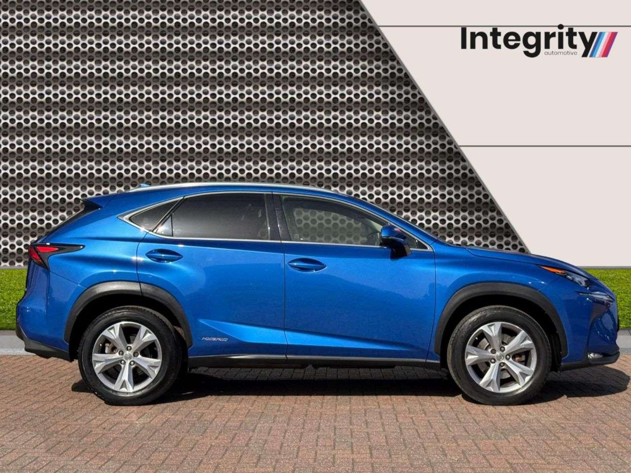 A 2016 LEXUS NX 2.5 300h Premier SUV 5dr Petrol Hybrid E-CVT 4WD Euro 6 (s/s) (197 ps) Mark A 2016 LEXUS NX 2.5 300h Premier SUV 5dr Petrol Hybrid E-CVT 4WD Euro 6 (s/s) (197 ps) Mark