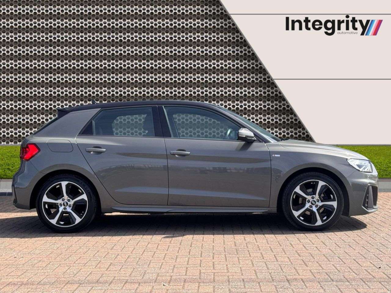 A 2021 AUDI A1 1.0 TFSI 30 S line Sportback 5dr Petrol S Tronic Euro 6 (s/s) (110 ps) Tech A 2021 AUDI A1 1.0 TFSI 30 S line Sportback 5dr Petrol S Tronic Euro 6 (s/s) (110 ps) Tech