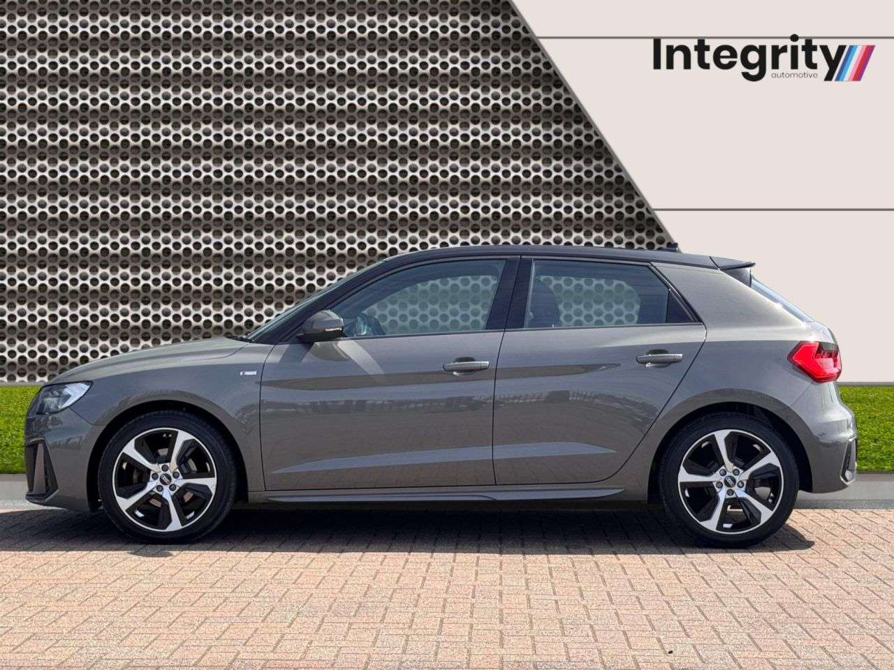 2021 AUDI A1 2021 AUDI A1