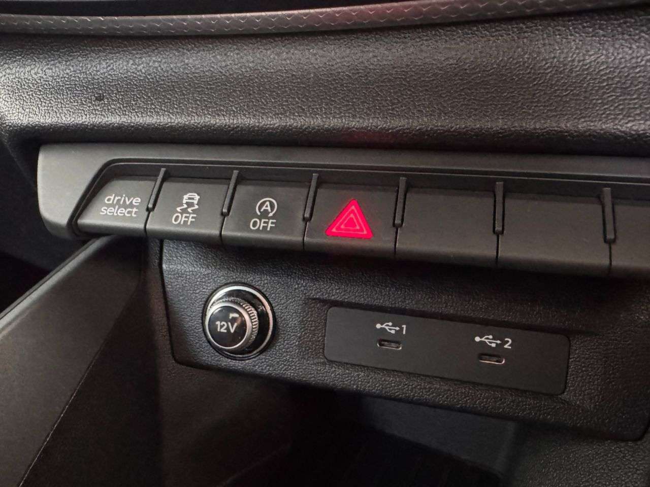 2021 AUDI A1 2021 AUDI A1