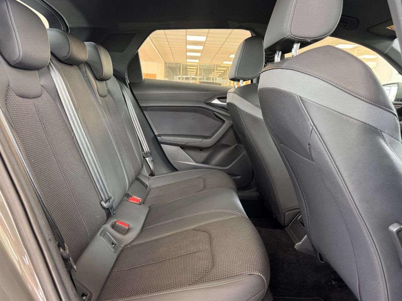 2021 AUDI A1 2021 AUDI A1