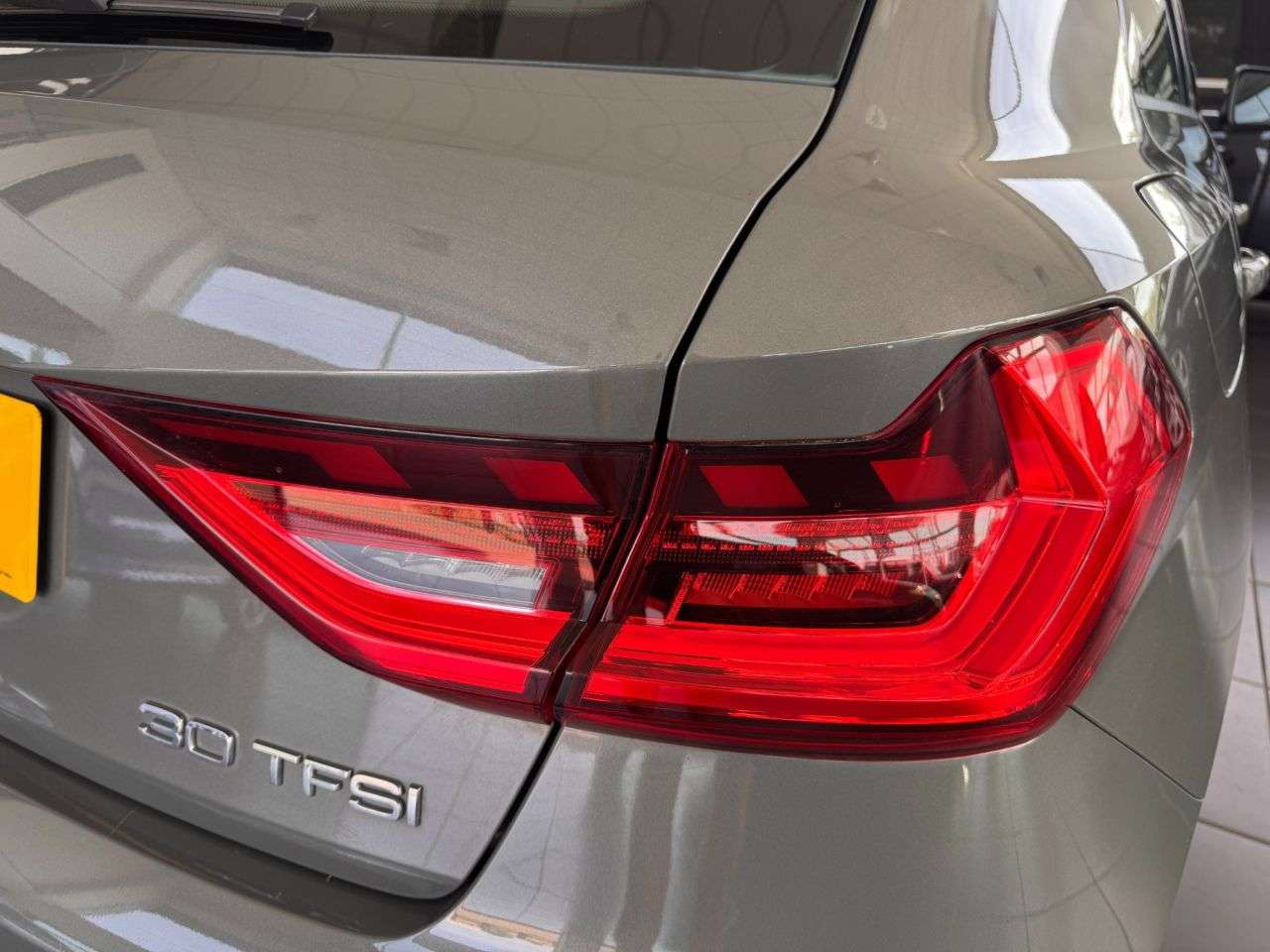 2021 AUDI A1 2021 AUDI A1