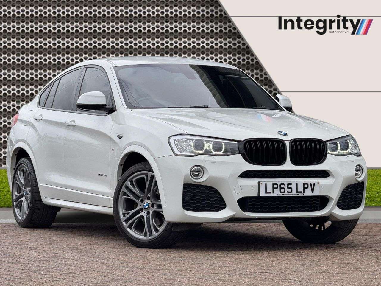 A 2015 BMW X4 2.0 20d M Sport SUV 5dr Diesel Auto xDrive Euro 6 (s/s) (190 ps) A 2015 BMW X4 2.0 20d M Sport SUV 5dr Diesel Auto xDrive Euro 6 (s/s) (190 ps)