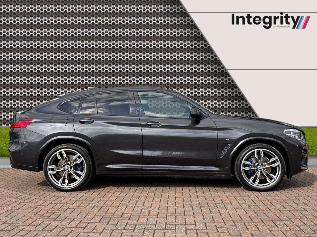 A 2020 BMW X4 3.0 M40i SUV 5dr Petrol Auto xDrive Euro 6 (s/s) (354 ps) Comfort Pk | Tech A 2020 BMW X4 3.0 M40i SUV 5dr Petrol Auto xDrive Euro 6 (s/s) (354 ps) Comfort Pk | Tech