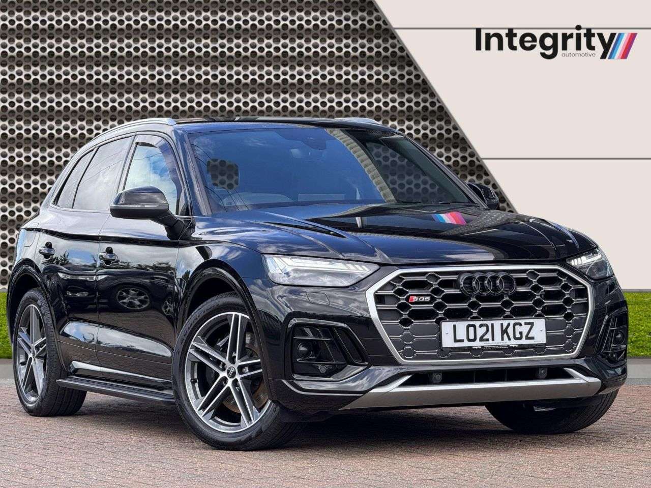 A 2021 AUDI SQ5 3.0 TDI V6 SUV 5dr Diesel Tiptronic quattro Euro 6 (s/s) (341 ps) 6 Audi Se A 2021 AUDI SQ5 3.0 TDI V6 SUV 5dr Diesel Tiptronic quattro Euro 6 (s/s) (341 ps) 6 Audi Se