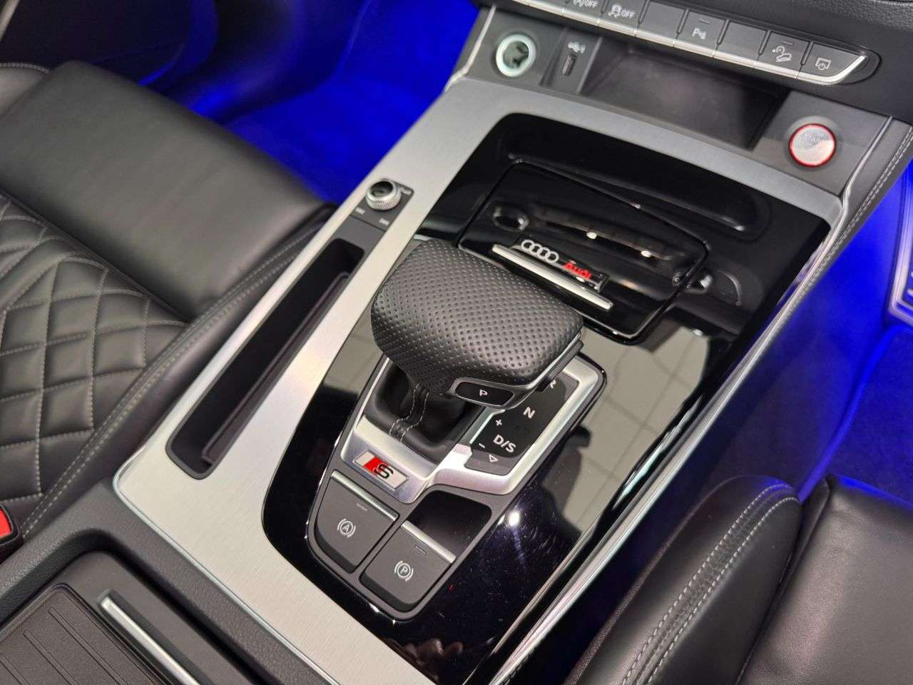 2021 AUDI SQ5 2021 AUDI SQ5
