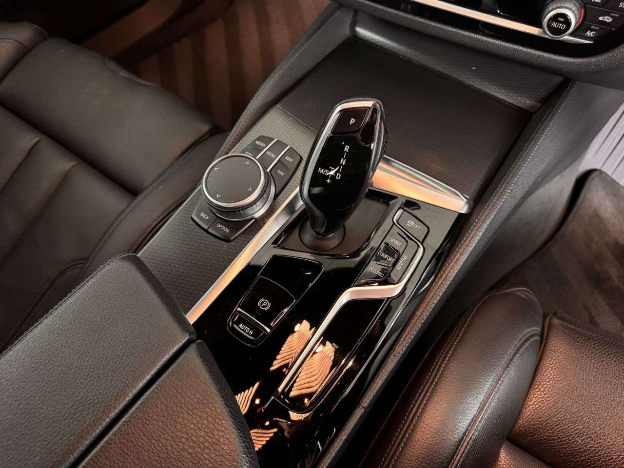 2021 BMW 5 SERIES 2021 BMW 5 SERIES