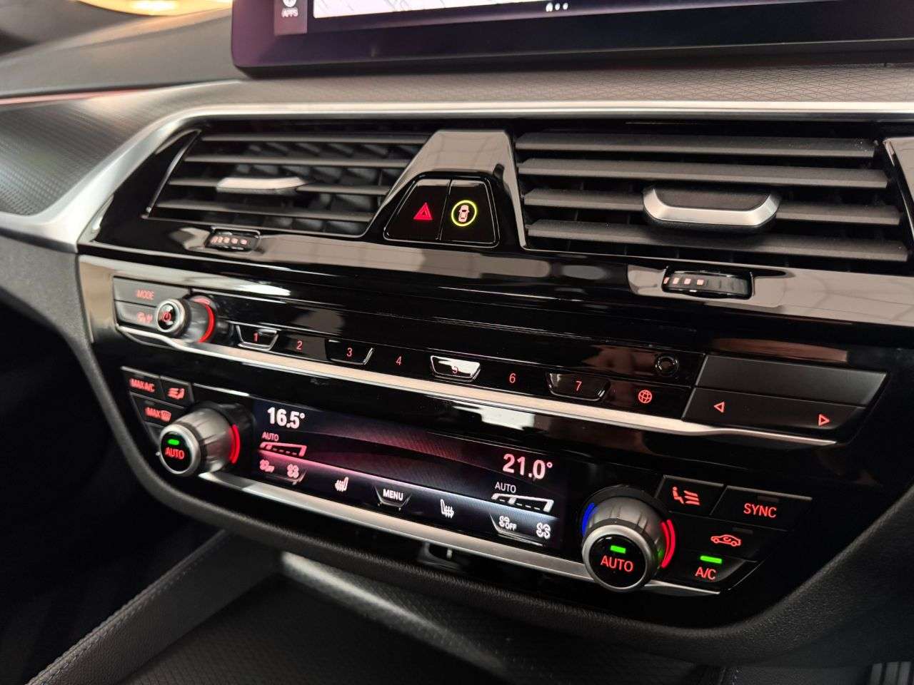 2021 BMW 5 SERIES 2021 BMW 5 SERIES