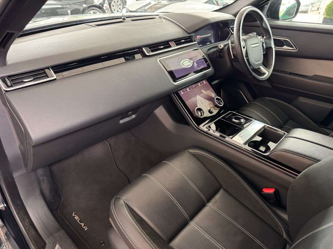 2019 LAND ROVER RANGE ROVER VELAR 2019 LAND ROVER RANGE ROVER VELAR