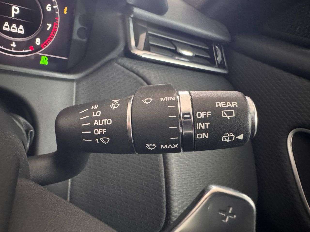 2019 LAND ROVER RANGE ROVER VELAR 2019 LAND ROVER RANGE ROVER VELAR