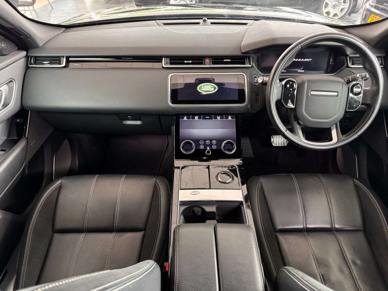 2019 LAND ROVER RANGE ROVER VELAR 2019 LAND ROVER RANGE ROVER VELAR