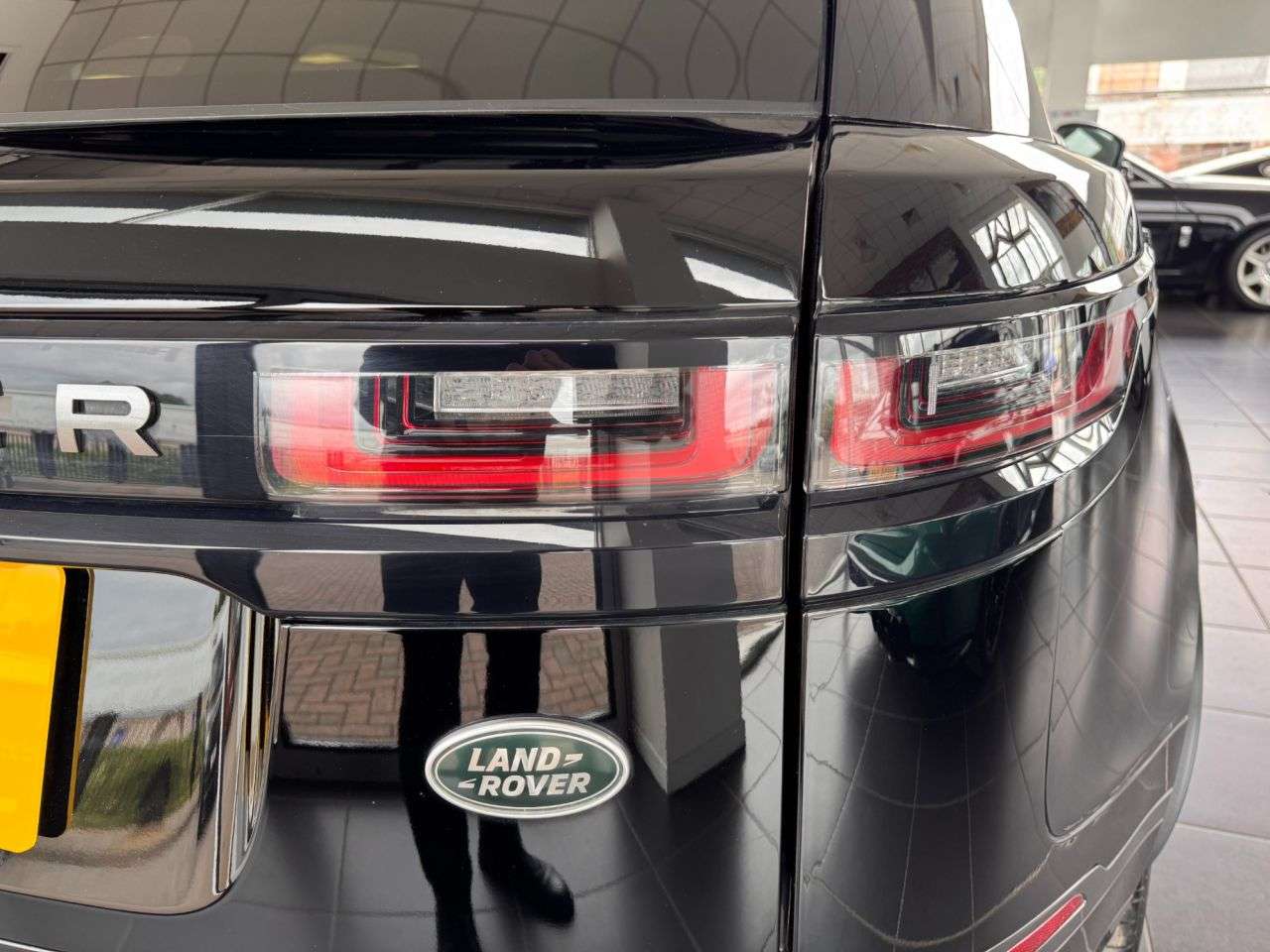2019 LAND ROVER RANGE ROVER VELAR 2019 LAND ROVER RANGE ROVER VELAR