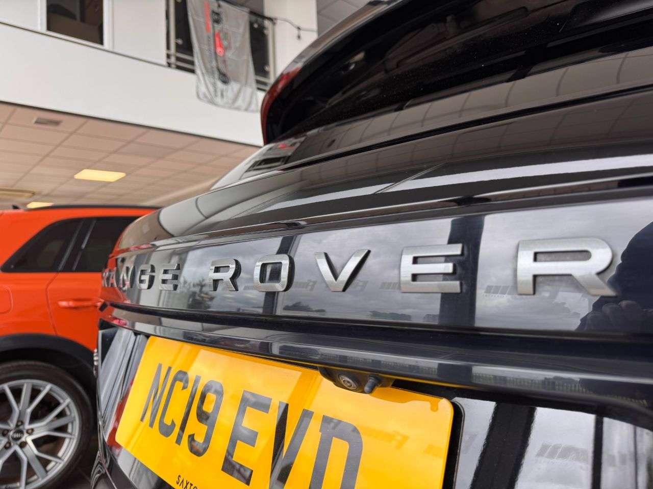 2019 LAND ROVER RANGE ROVER VELAR 2019 LAND ROVER RANGE ROVER VELAR