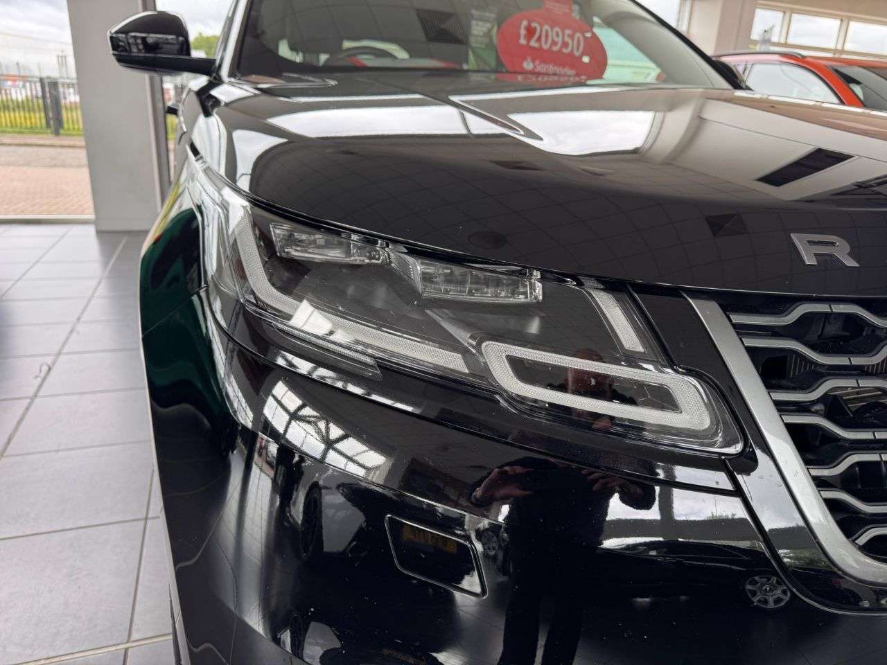 2019 LAND ROVER RANGE ROVER VELAR 2019 LAND ROVER RANGE ROVER VELAR