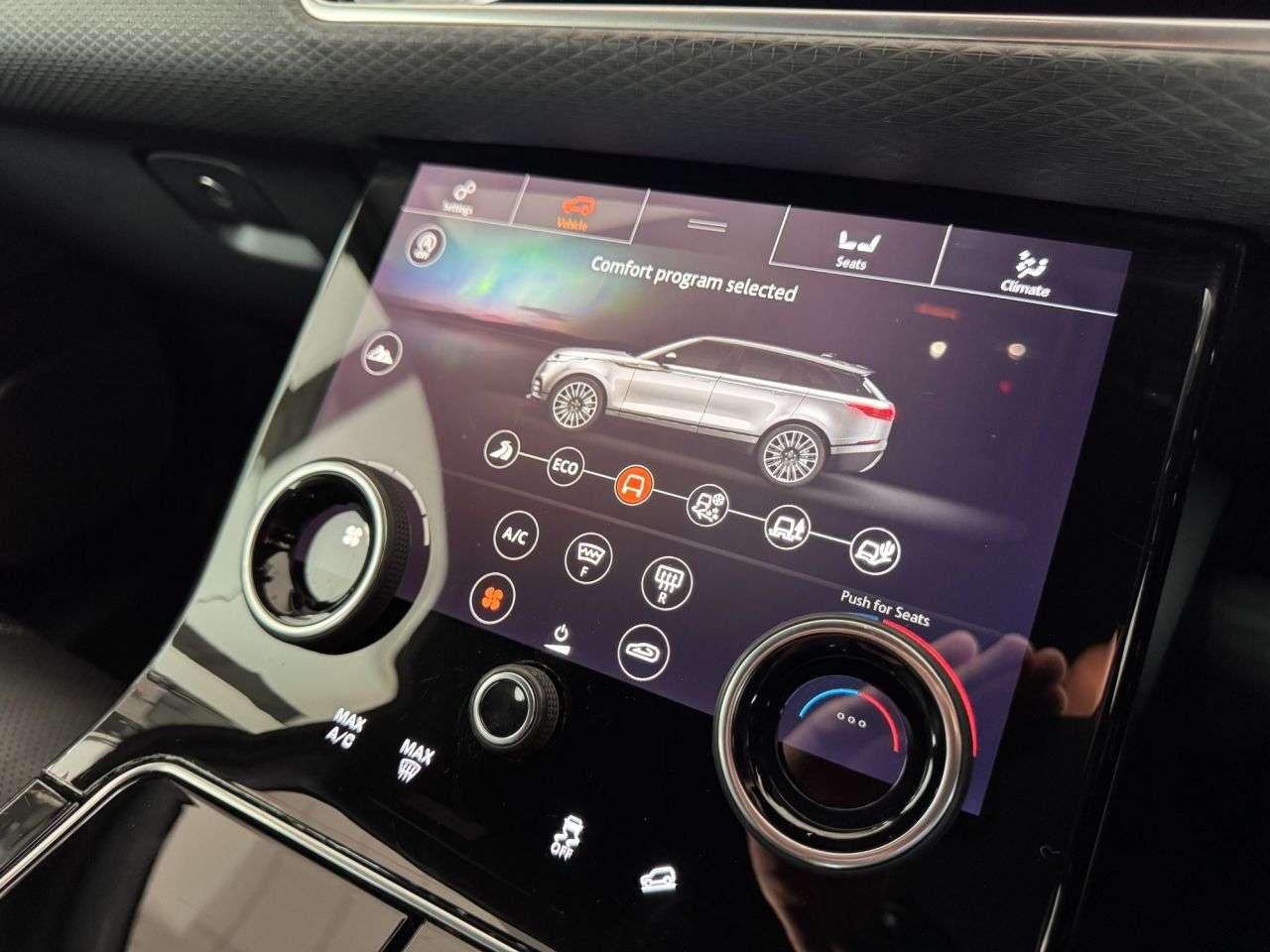 2019 LAND ROVER RANGE ROVER VELAR 2019 LAND ROVER RANGE ROVER VELAR