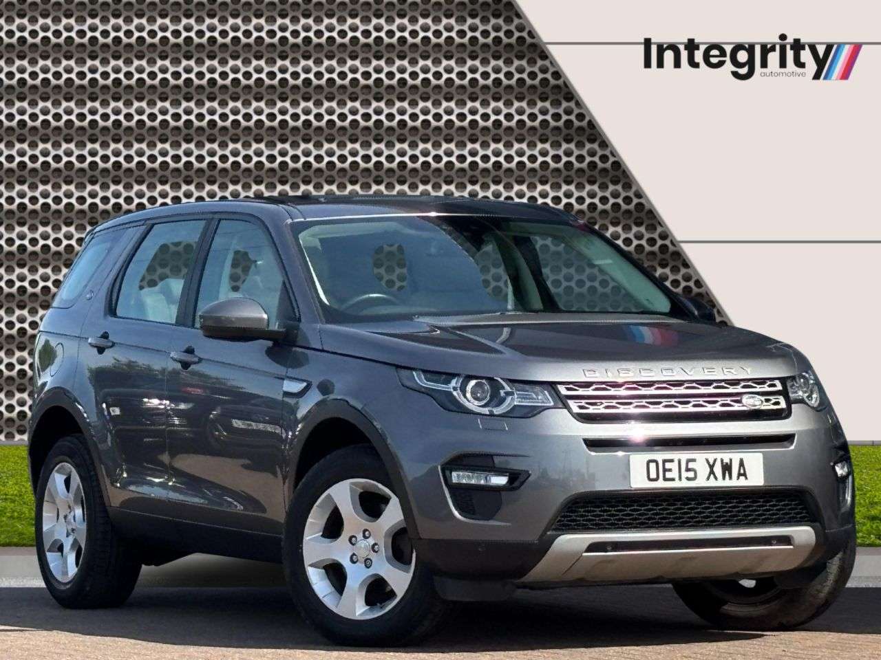 A 2015 LAND ROVER DISCOVERY SPORT 2.0 TD4 HSE SUV 5dr Diesel Manual 4WD Euro 6 (s/s) (5 Seat) (150 ps) Pan Ro A 2015 LAND ROVER DISCOVERY SPORT 2.0 TD4 HSE SUV 5dr Diesel Manual 4WD Euro 6 (s/s) (5 Seat) (150 ps) Pan Ro