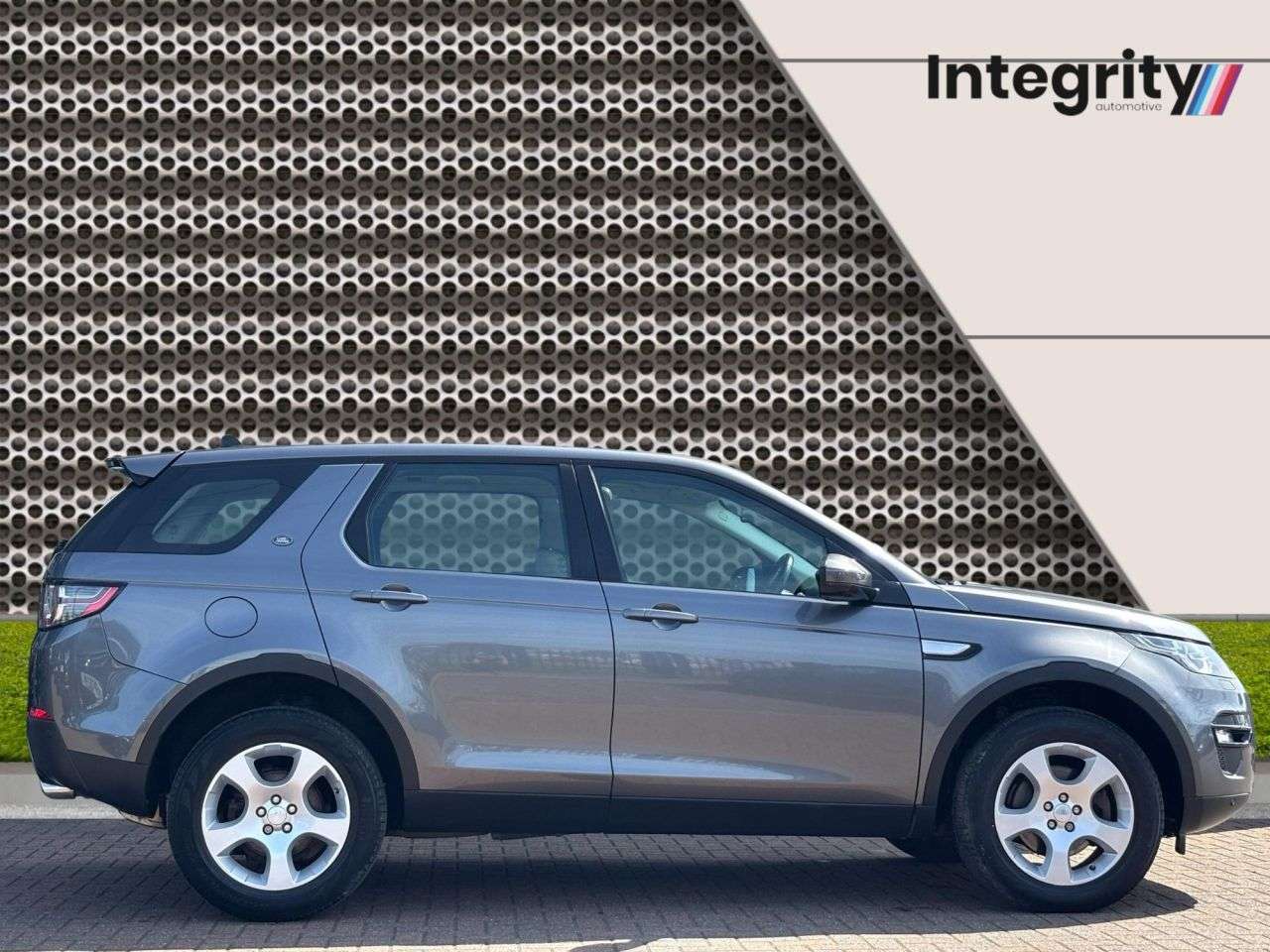 A 2015 LAND ROVER DISCOVERY SPORT 2.0 TD4 HSE SUV 5dr Diesel Manual 4WD Euro 6 (s/s) (5 Seat) (150 ps) Pan Ro A 2015 LAND ROVER DISCOVERY SPORT 2.0 TD4 HSE SUV 5dr Diesel Manual 4WD Euro 6 (s/s) (5 Seat) (150 ps) Pan Ro